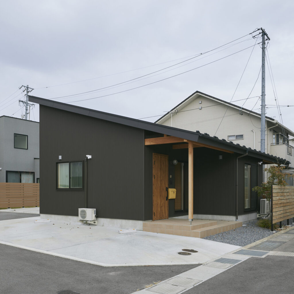 住宅地で平屋でのびのび暮らす